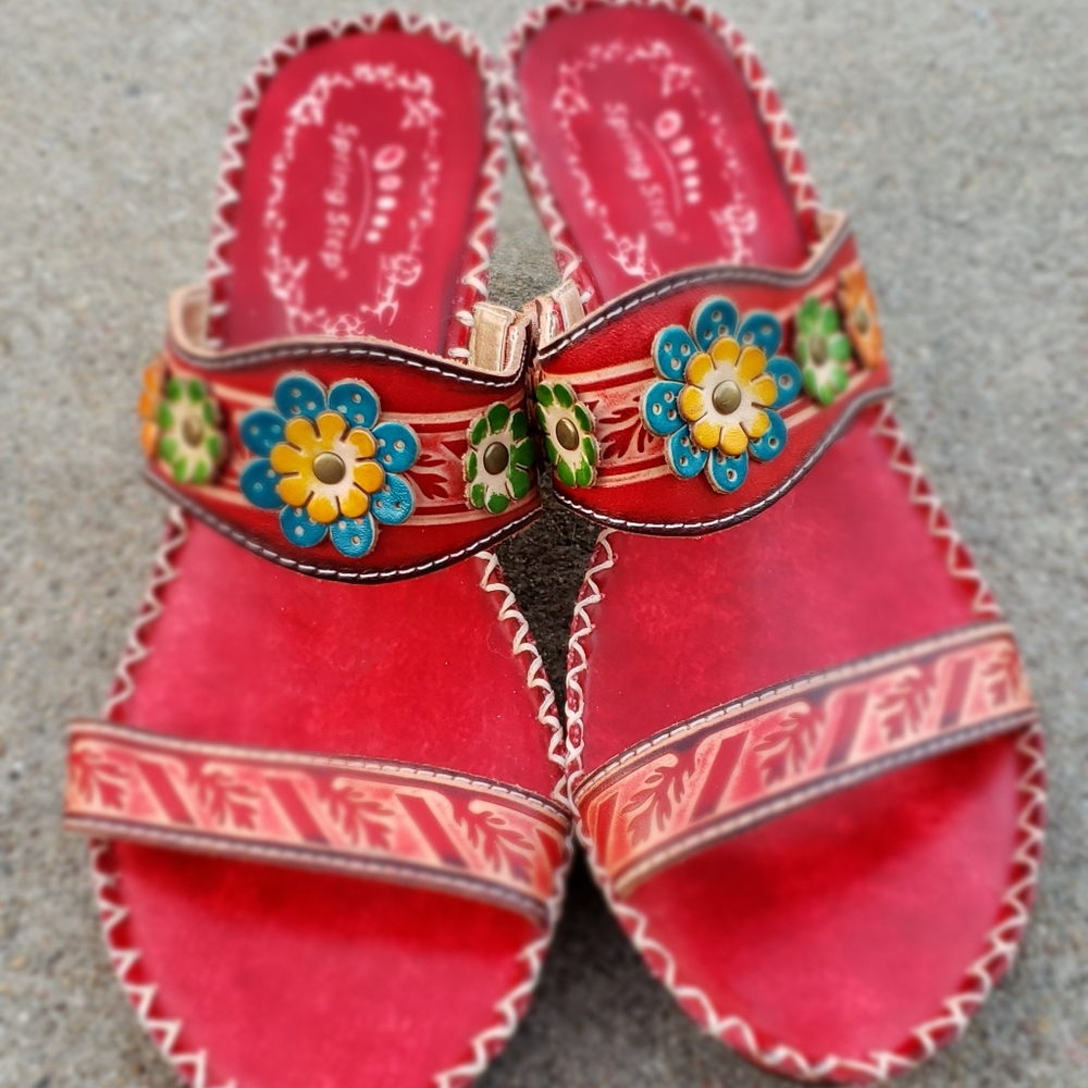 L'artiste Spring Step Sandals